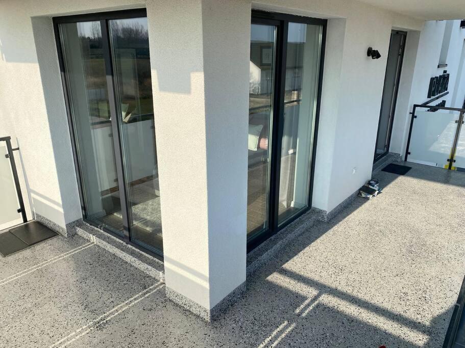 Nowoczesny Apartament Przy Ul Plazowej, 사르비노보 외부 사진